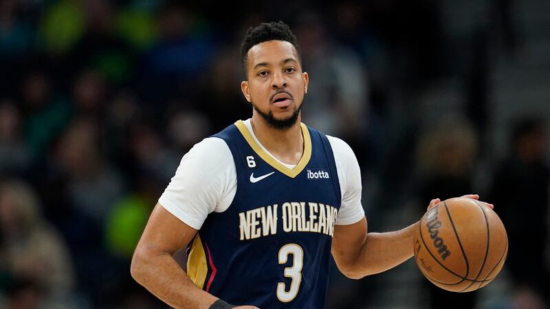New Orleans Pelicans guard CJ McCollum (3) dribbles down the court during the first half of an...